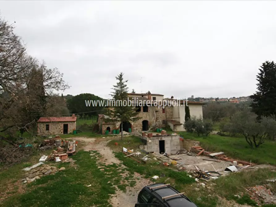 Immagine 15 di Casa indipendente in vendita  a Lucignano