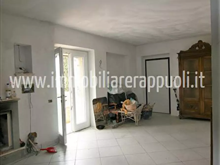 Immagine 24 di Casa indipendente in vendita  a Lucignano