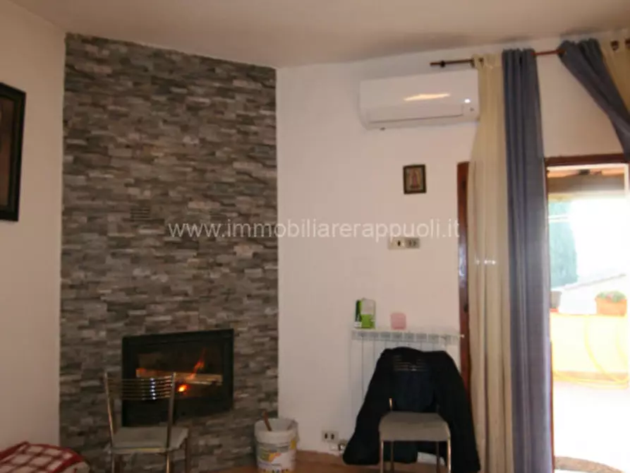 Immagine 3 di Casa indipendente in vendita  a Sinalunga