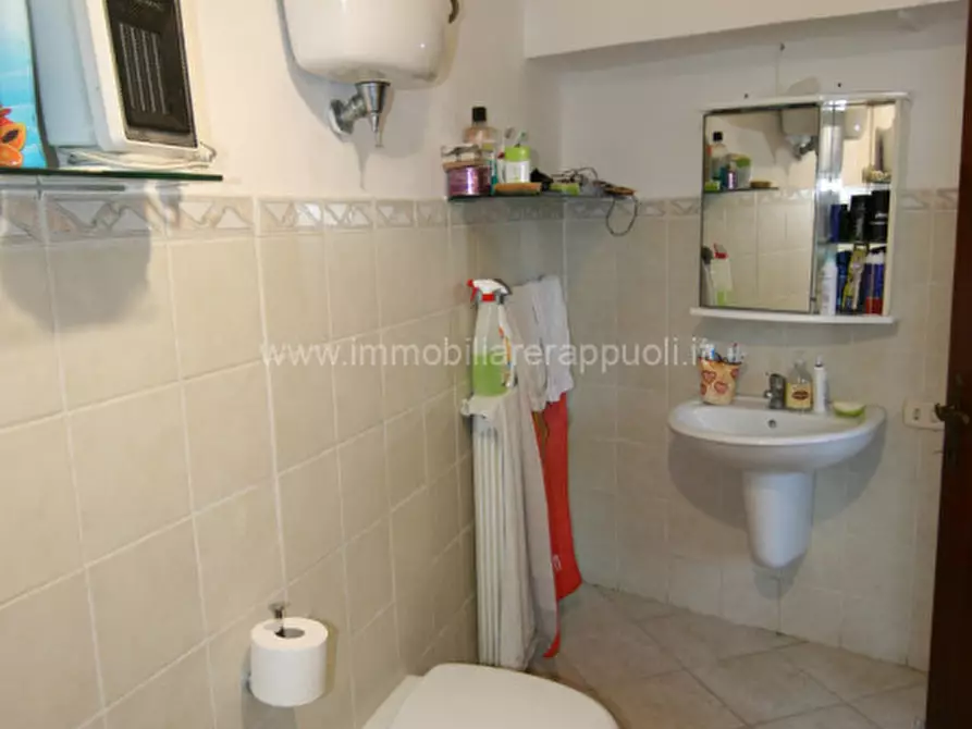 Immagine 6 di Casa indipendente in vendita  a Sinalunga