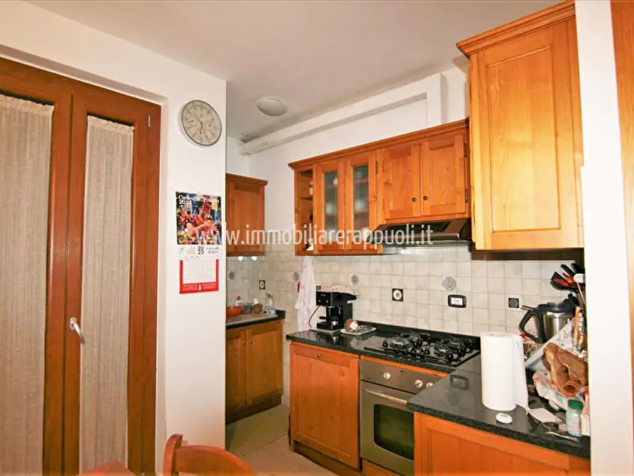 Immagine 10 di Villetta a schiera in vendita  a Sinalunga