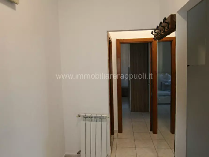 Immagine 3 di Appartamento in vendita  a Sinalunga