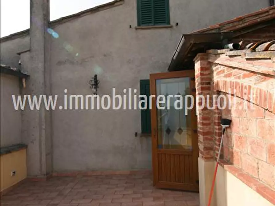 Immagine 3 di Rustico / casale in vendita  a Sinalunga