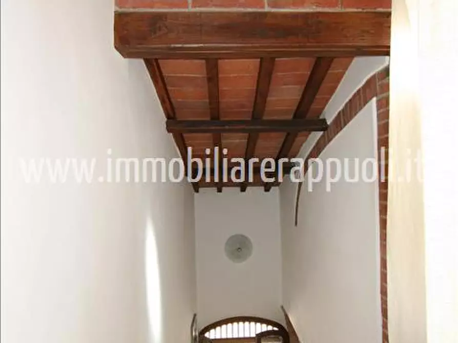 Immagine 4 di Rustico / casale in vendita  a Sinalunga