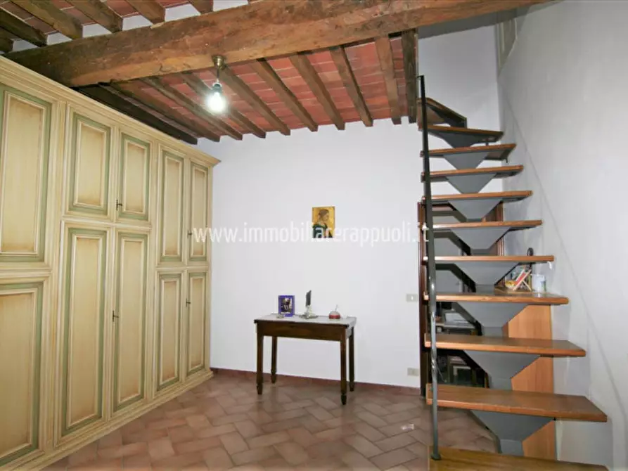 Immagine 9 di Rustico / casale in vendita  a Sinalunga