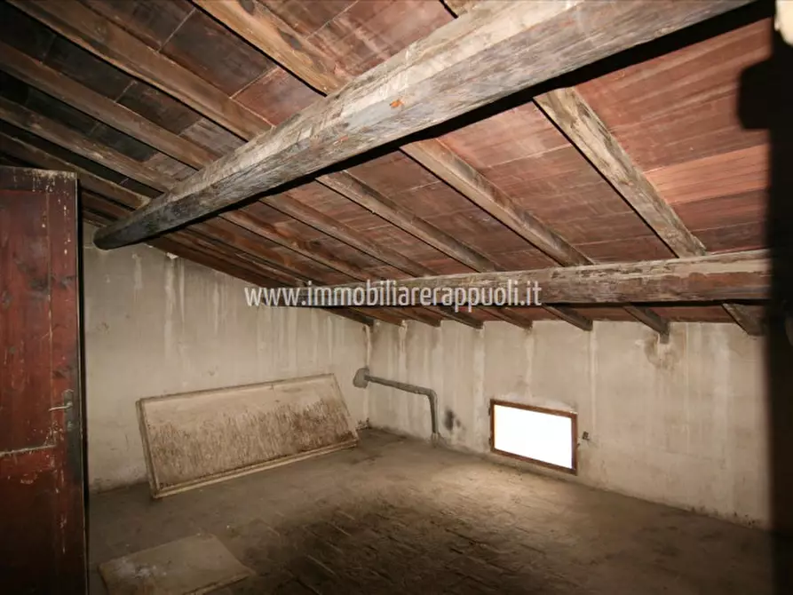 Immagine 10 di Appartamento in vendita  a Foiano Della Chiana