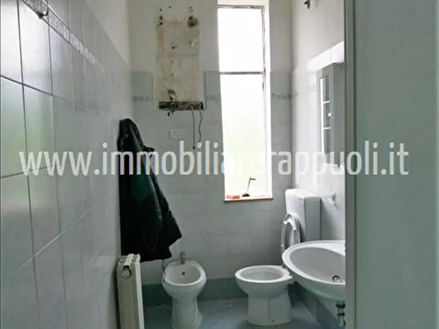 Immagine 12 di Appartamento in vendita  a Foiano Della Chiana