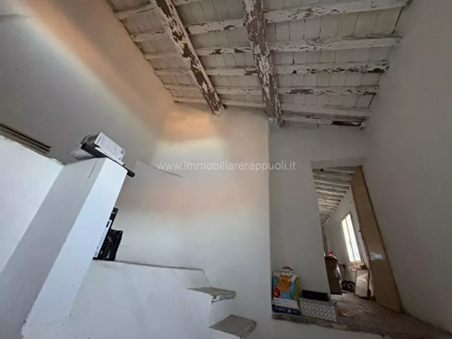 Immagine 10 di Casa indipendente in vendita  a Sinalunga