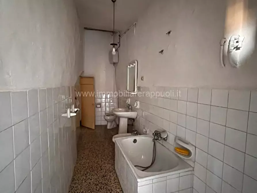 Immagine 11 di Casa indipendente in vendita  a Sinalunga