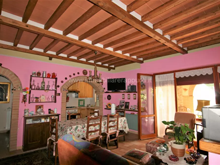 Immagine 23 di Villa in vendita  a Sarteano