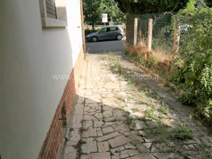 Immagine 22 di Appartamento in vendita  a Torrita Di Siena