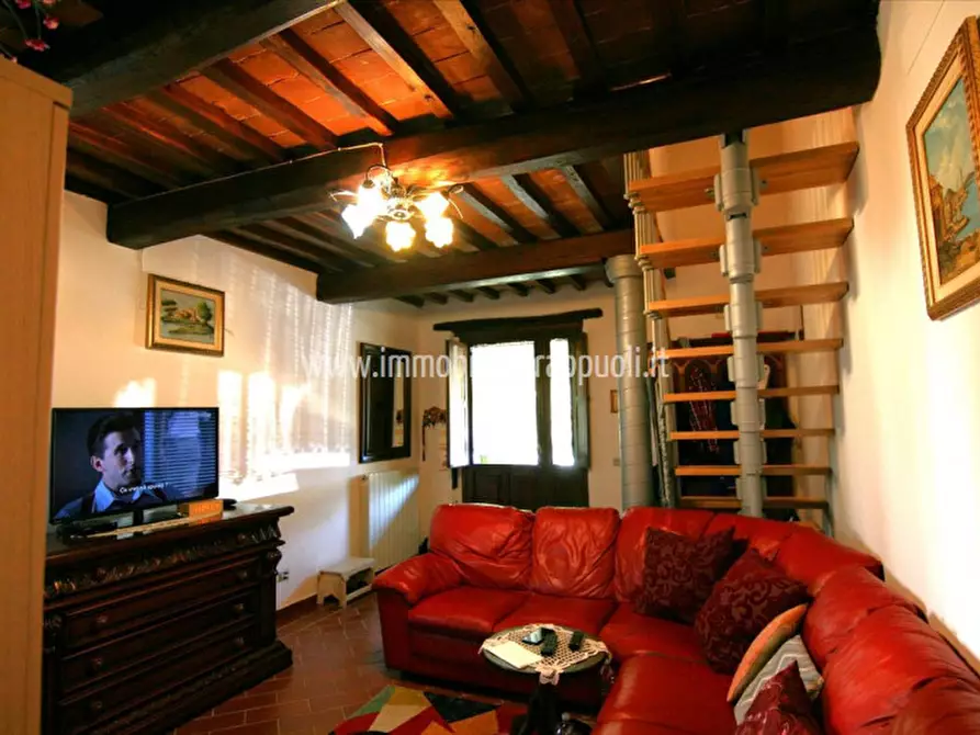 Immagine 8 di Villetta a schiera in vendita  a Sinalunga