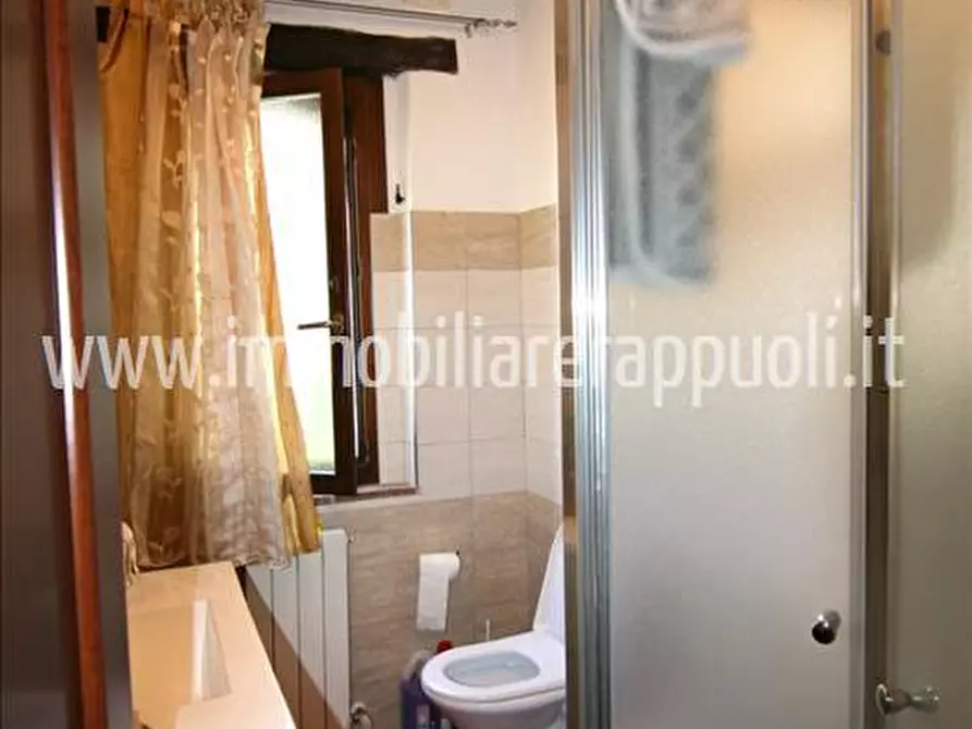 Immagine 9 di Villetta a schiera in vendita  a Sinalunga