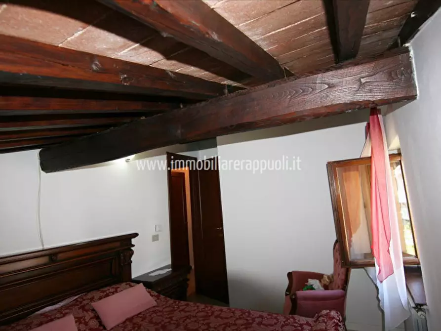 Immagine 14 di Villetta a schiera in vendita  a Sinalunga