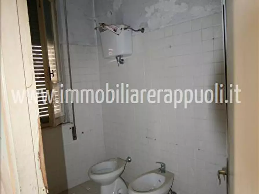 Immagine 3 di Casa indipendente in vendita  a Rapolano Terme