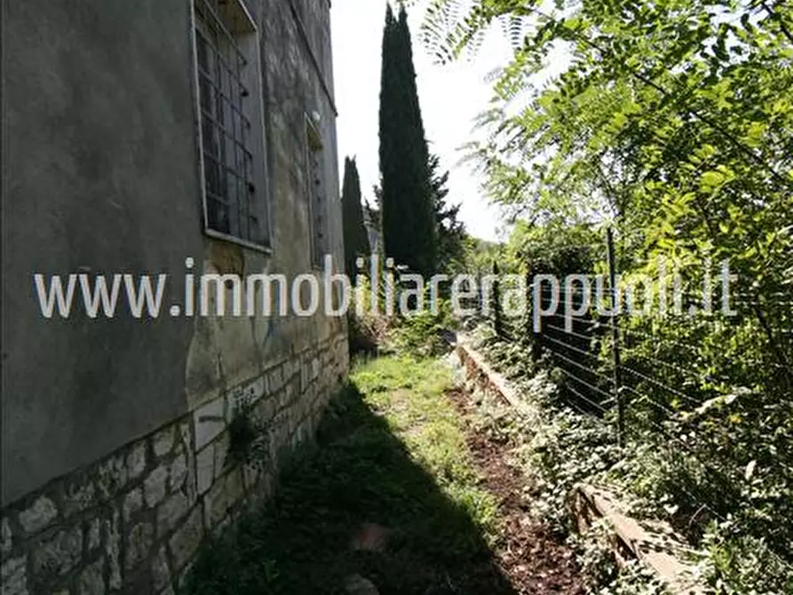 Immagine 10 di Casa indipendente in vendita  a Rapolano Terme