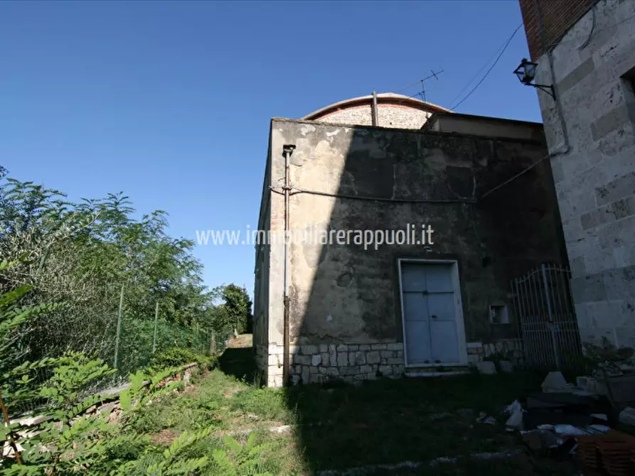 Immagine 13 di Casa indipendente in vendita  a Rapolano Terme
