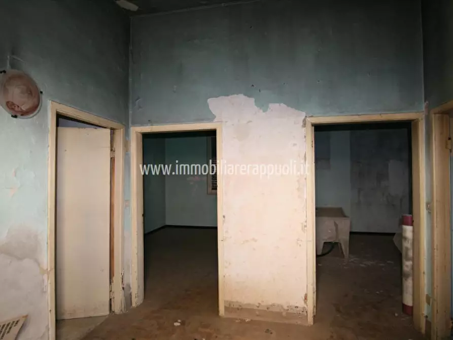 Immagine 19 di Casa indipendente in vendita  a Rapolano Terme