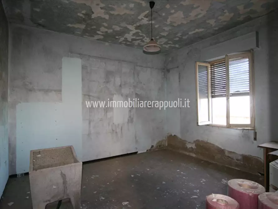 Immagine 20 di Casa indipendente in vendita  a Rapolano Terme