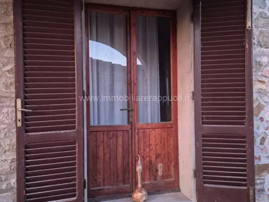 Immagine 7 di Rustico / casale in vendita  a Lucignano