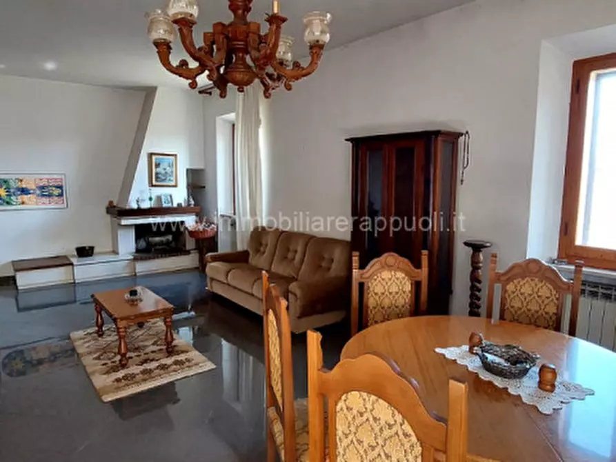 Immagine 15 di Rustico / casale in vendita  a Lucignano