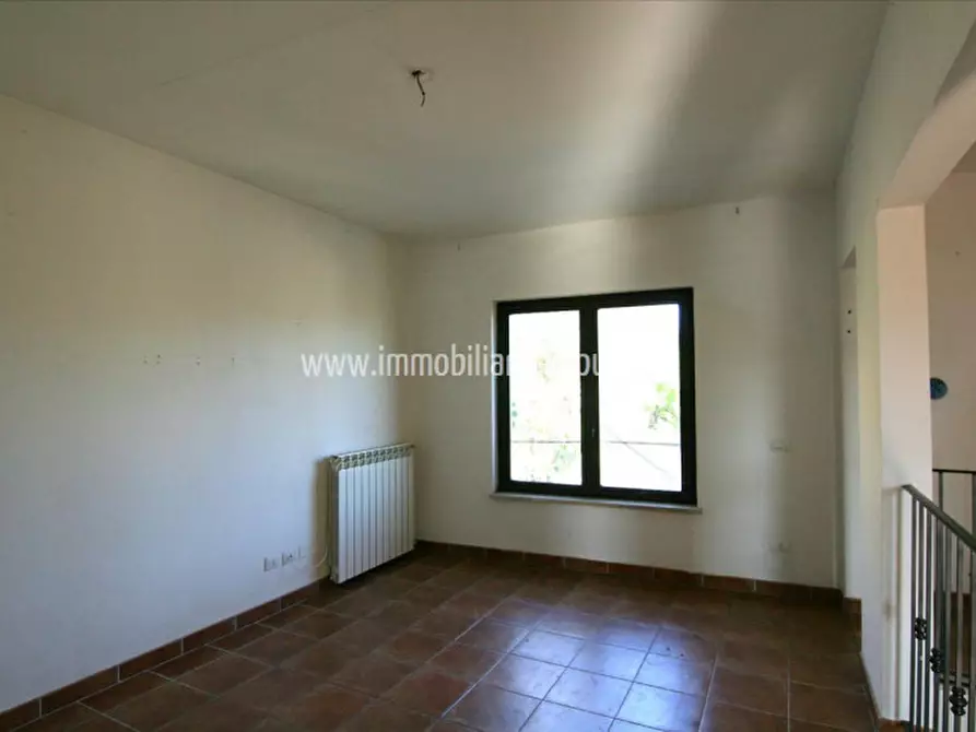 Immagine 21 di Casa indipendente in vendita  a Sinalunga