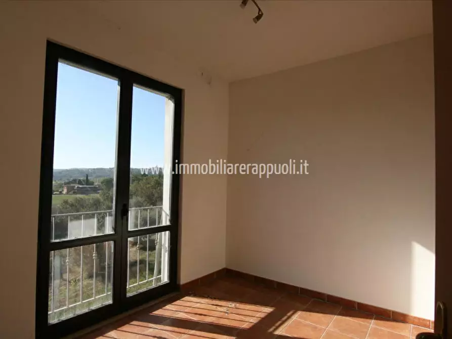 Immagine 23 di Casa indipendente in vendita  a Sinalunga