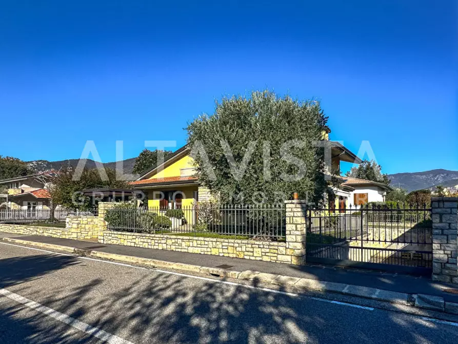 Immagine 3 di Villa in vendita  in Via Zadei a Rezzato