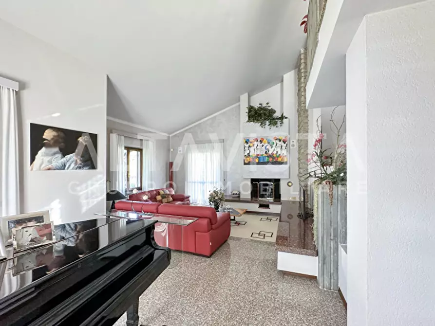 Immagine 9 di Villa in vendita  in Via Zadei a Rezzato