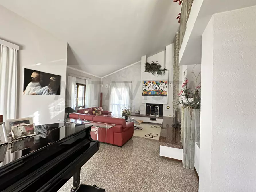 Immagine 13 di Villa in vendita  in Via Zadei a Rezzato