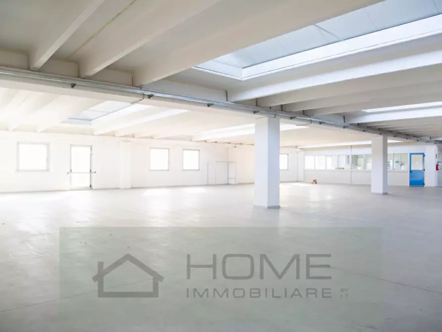 Immagine 6 di Laboratorio in vendita  in Via 1 Maggio a Rovolon