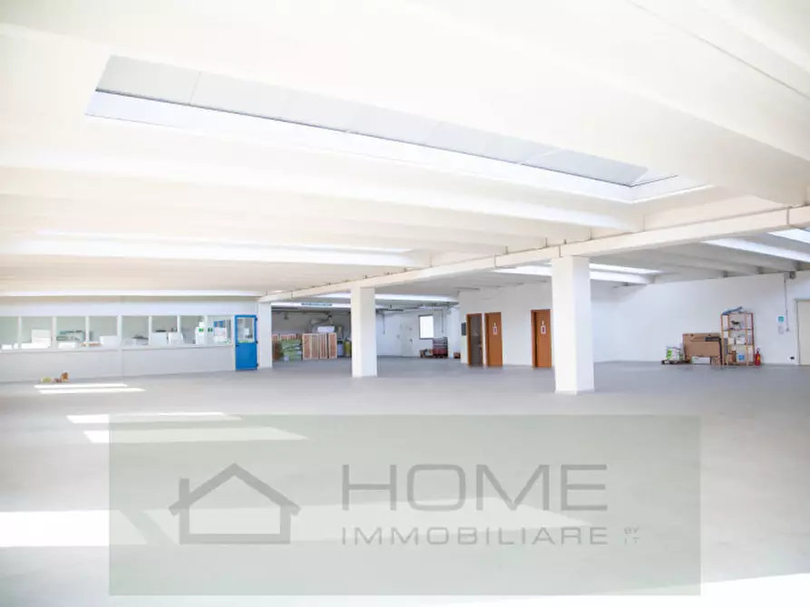 Immagine 7 di Laboratorio in vendita  in Via 1 Maggio a Rovolon