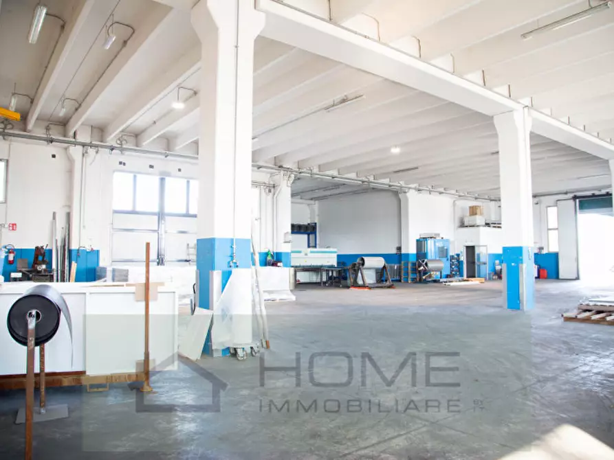 Immagine 14 di Laboratorio in vendita  in Via 1 Maggio a Rovolon