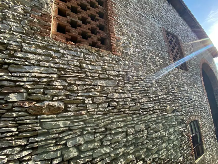 Immagine 11 di Rustico / casale in vendita  in Via Valli a Rovolon