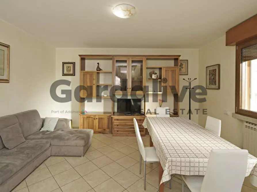 Immagine 10 di Appartamento in vendita  in Via Santi a Sirmione