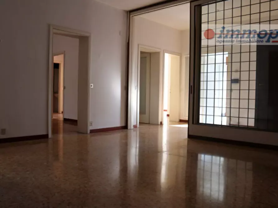 Immagine 1 di Appartamento in vendita  in Via Schiavonetti a Bassano Del Grappa