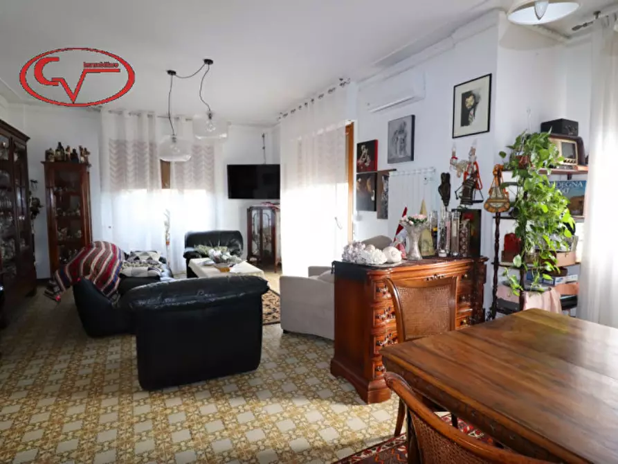 Immagine 5 di Appartamento in vendita  in Viale Diaz a Montevarchi