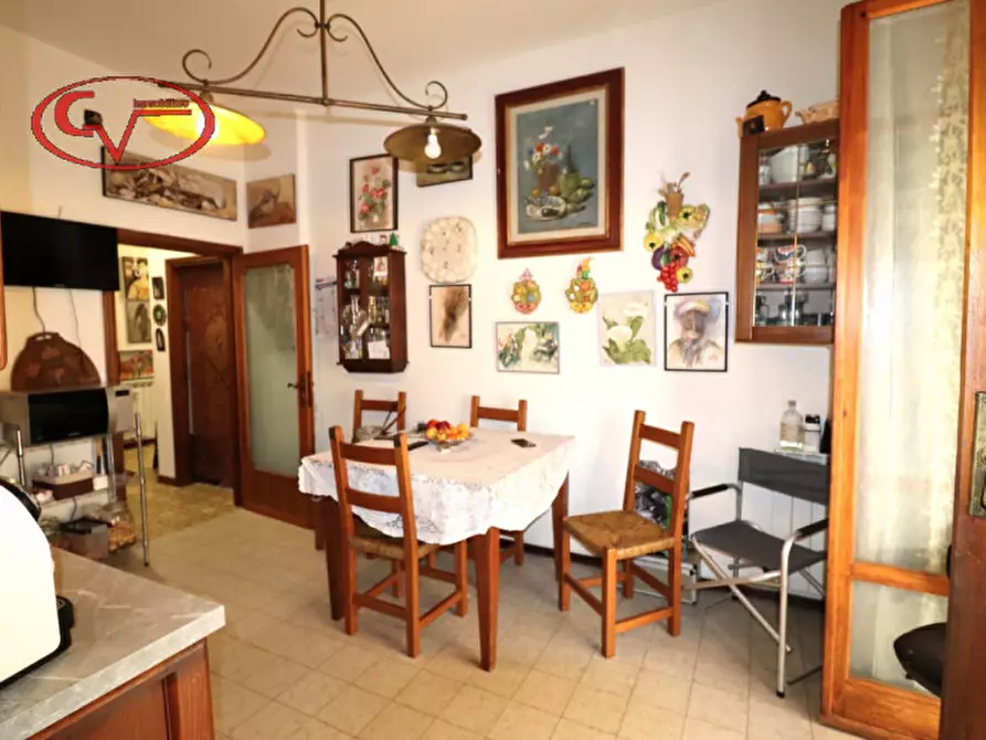 Immagine 12 di Appartamento in vendita  in Viale Diaz a Montevarchi