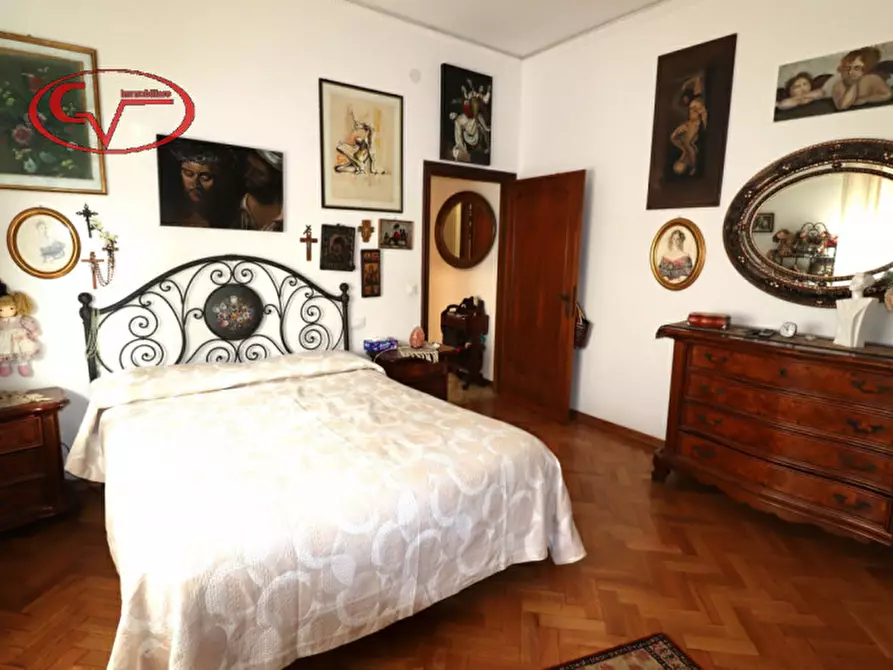 Immagine 17 di Appartamento in vendita  in Viale Diaz a Montevarchi