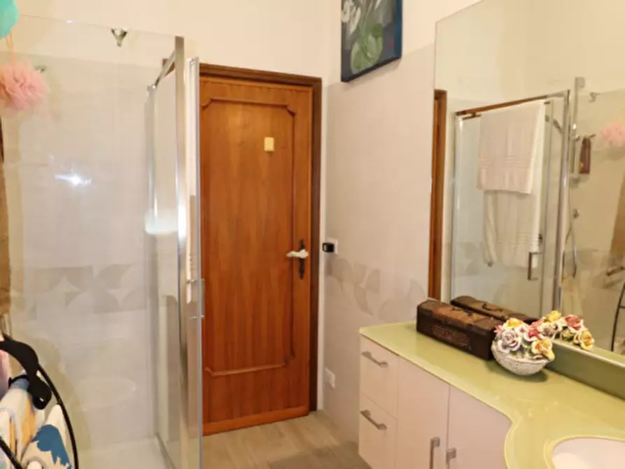 Immagine 20 di Appartamento in vendita  in Viale Diaz a Montevarchi