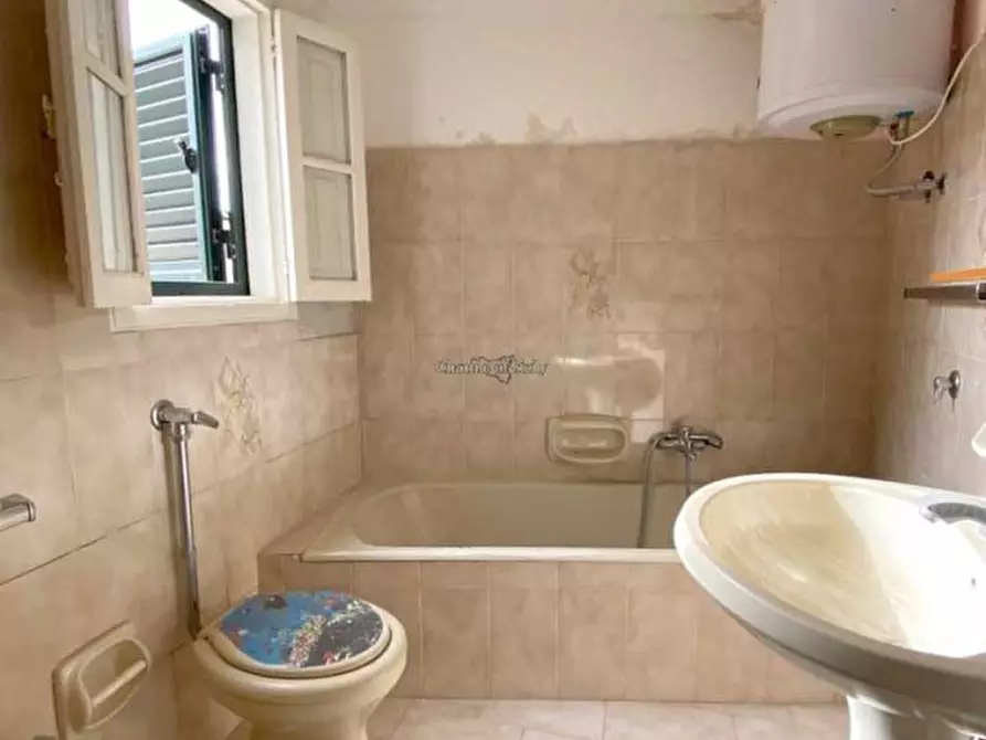 Immagine 16 di Casa indipendente in vendita  in Corso Regina Elena a Modica