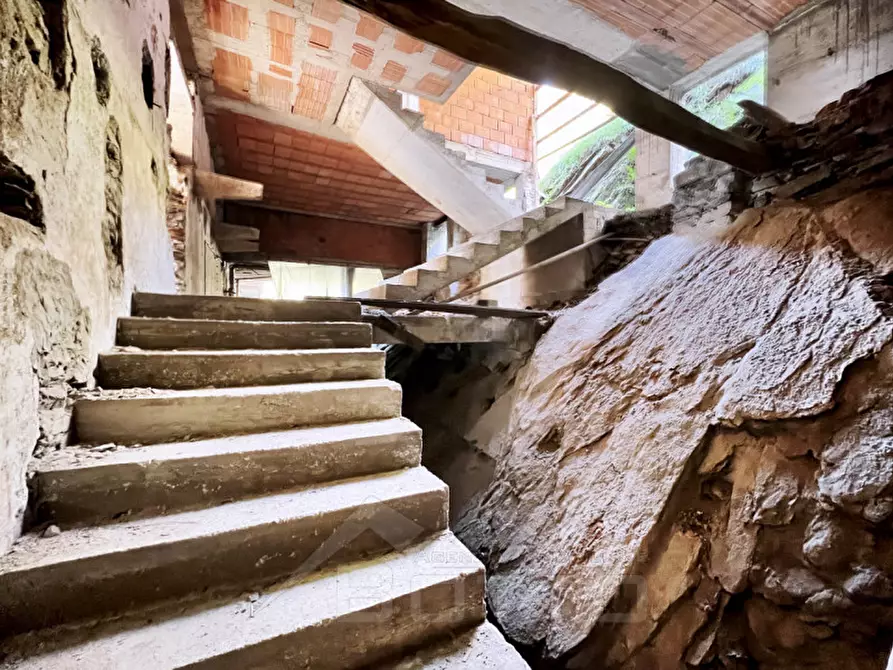 Immagine 22 di Rustico / casale in vendita  in Via Lago 48 a Nonio