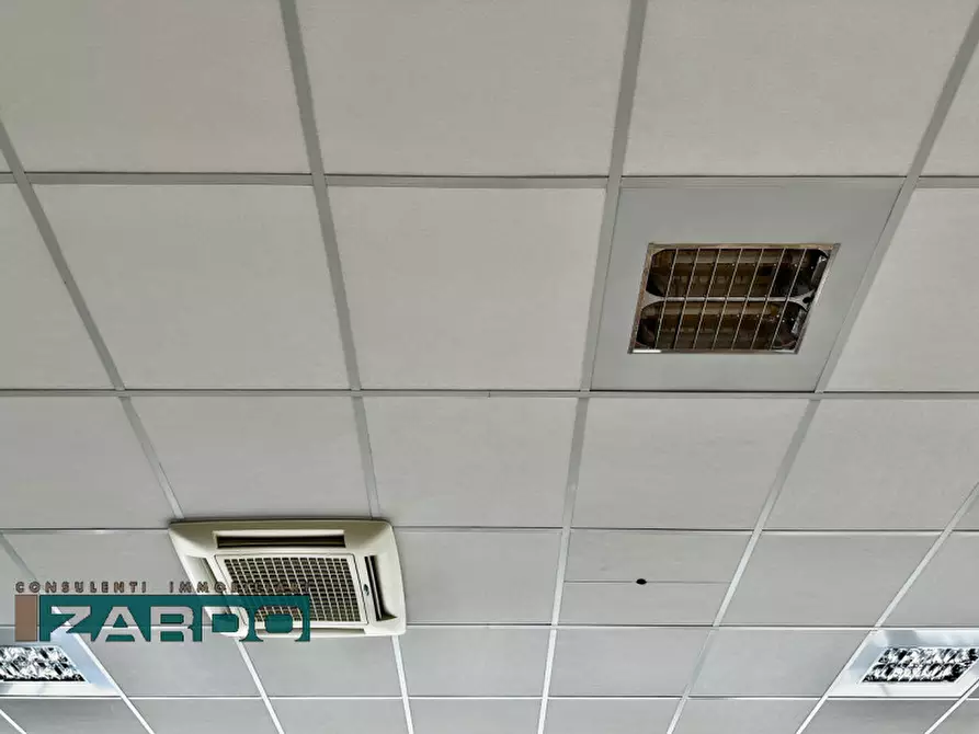 Immagine 5 di Ufficio in affitto  in ss245 a Castello Di Godego