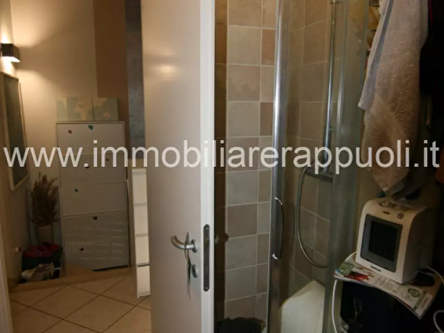 Immagine 11 di Villetta a schiera in vendita  a Sinalunga