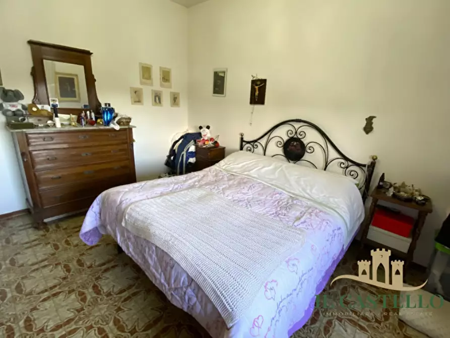 Immagine 6 di Appartamento in vendita  in via santa maria a Castiglione Del Lago