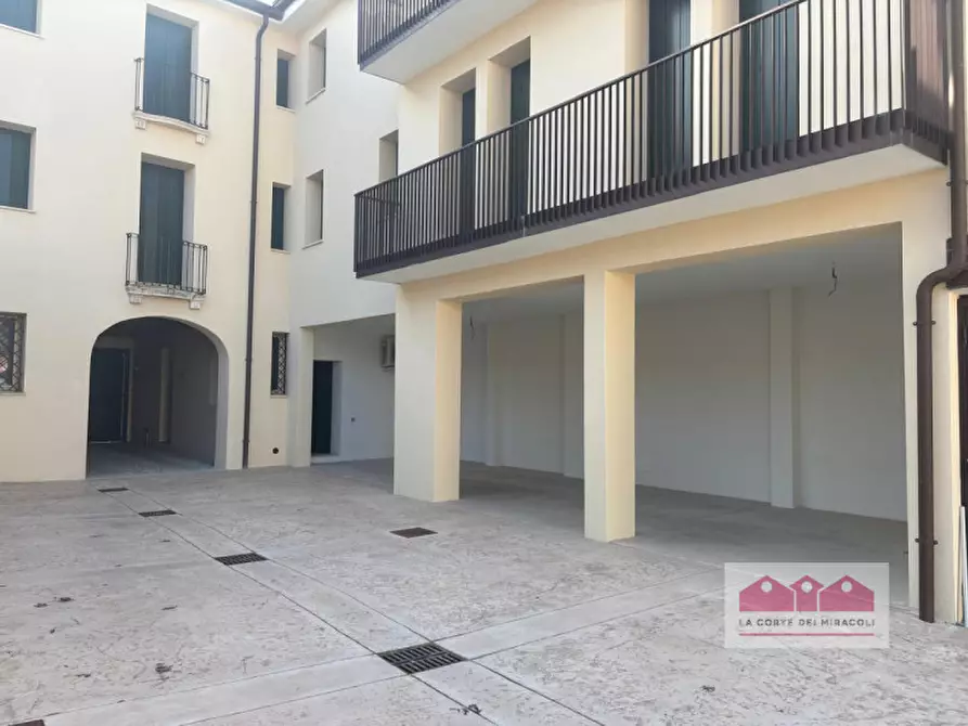 Immagine 17 di Appartamento in vendita  in Contrà Lodi a Vicenza