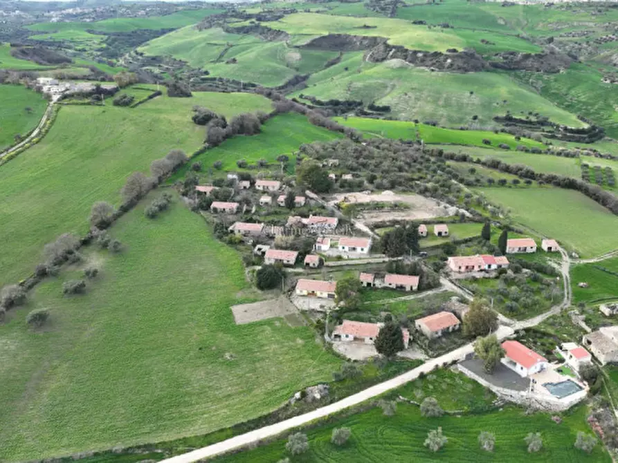 Immagine 12 di Casa indipendente in vendita  a Modica