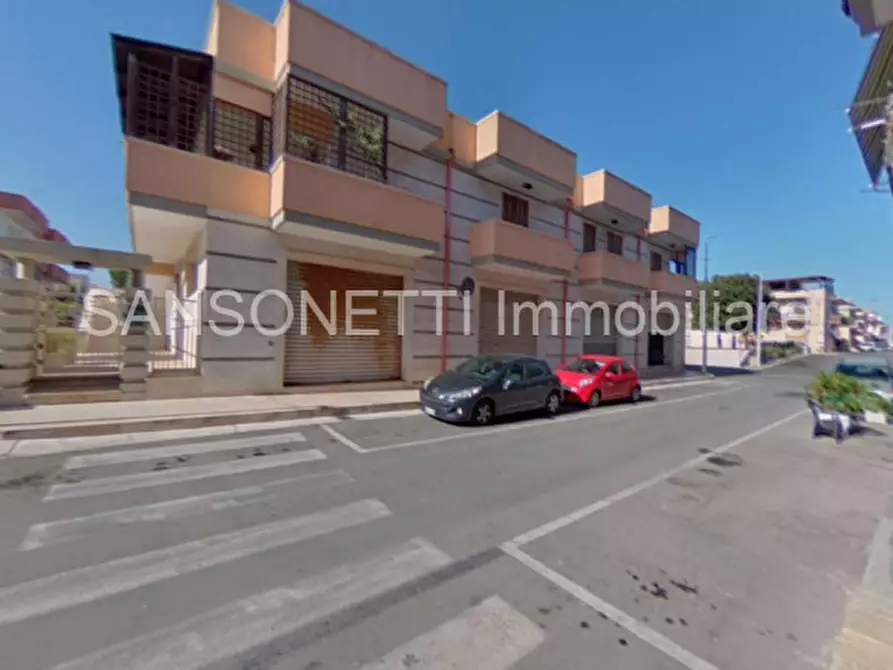 Immagine 6 di Attività commerciale in vendita  in Piazza Costantinopoli a Fasano
