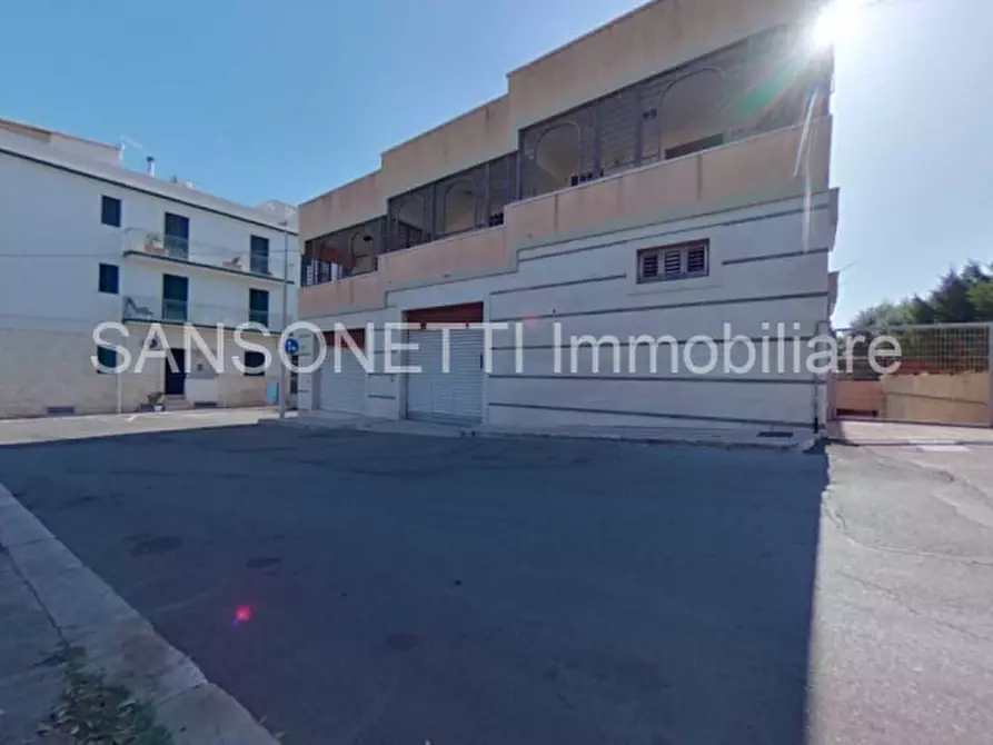 Immagine 8 di Attività commerciale in vendita  in Piazza Costantinopoli a Fasano