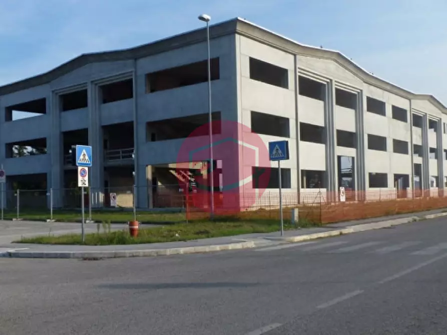 Immagine 8 di Capannone industriale in vendita  a Longiano